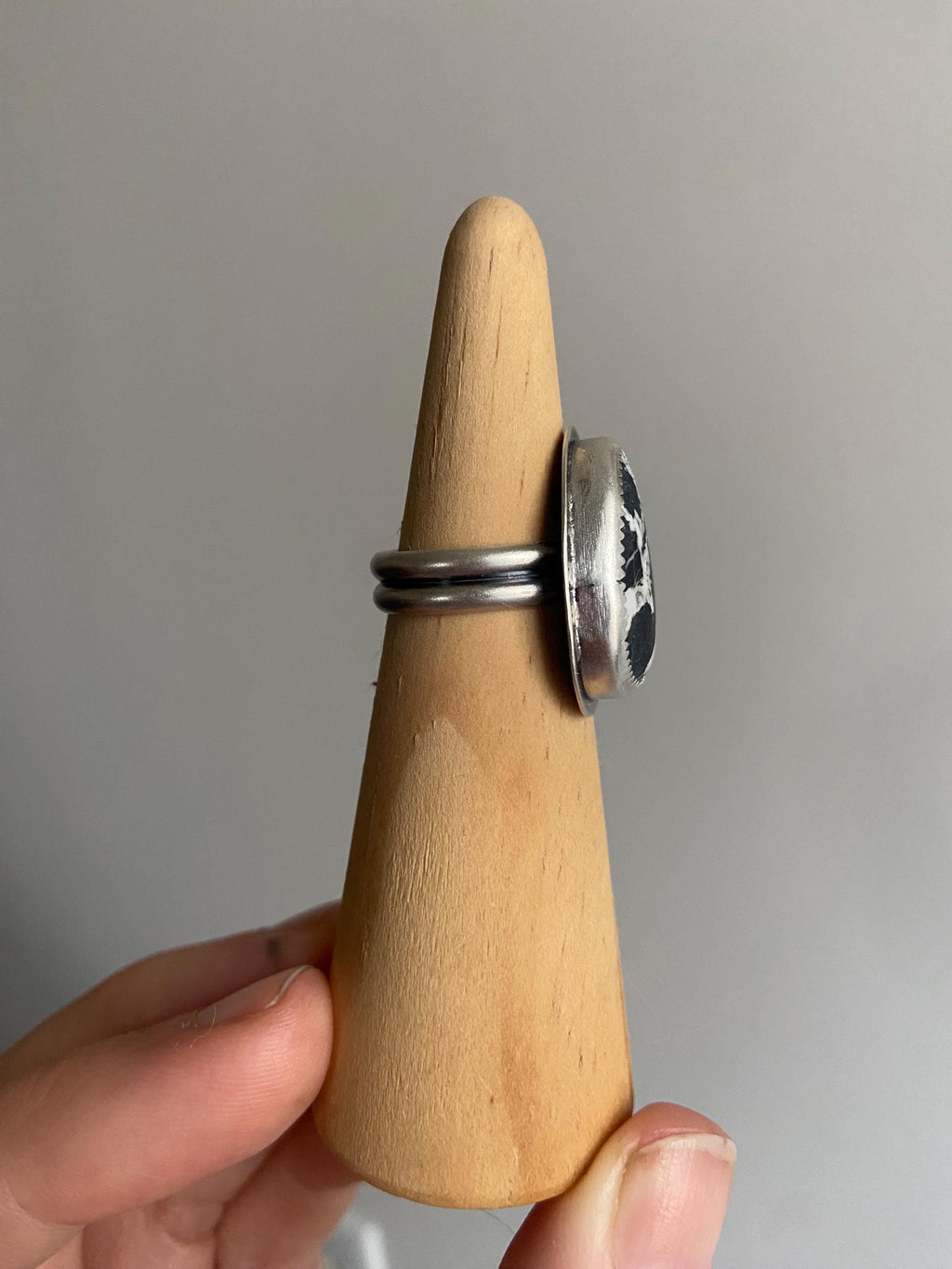 White Buffalo Ring - Size 6.25