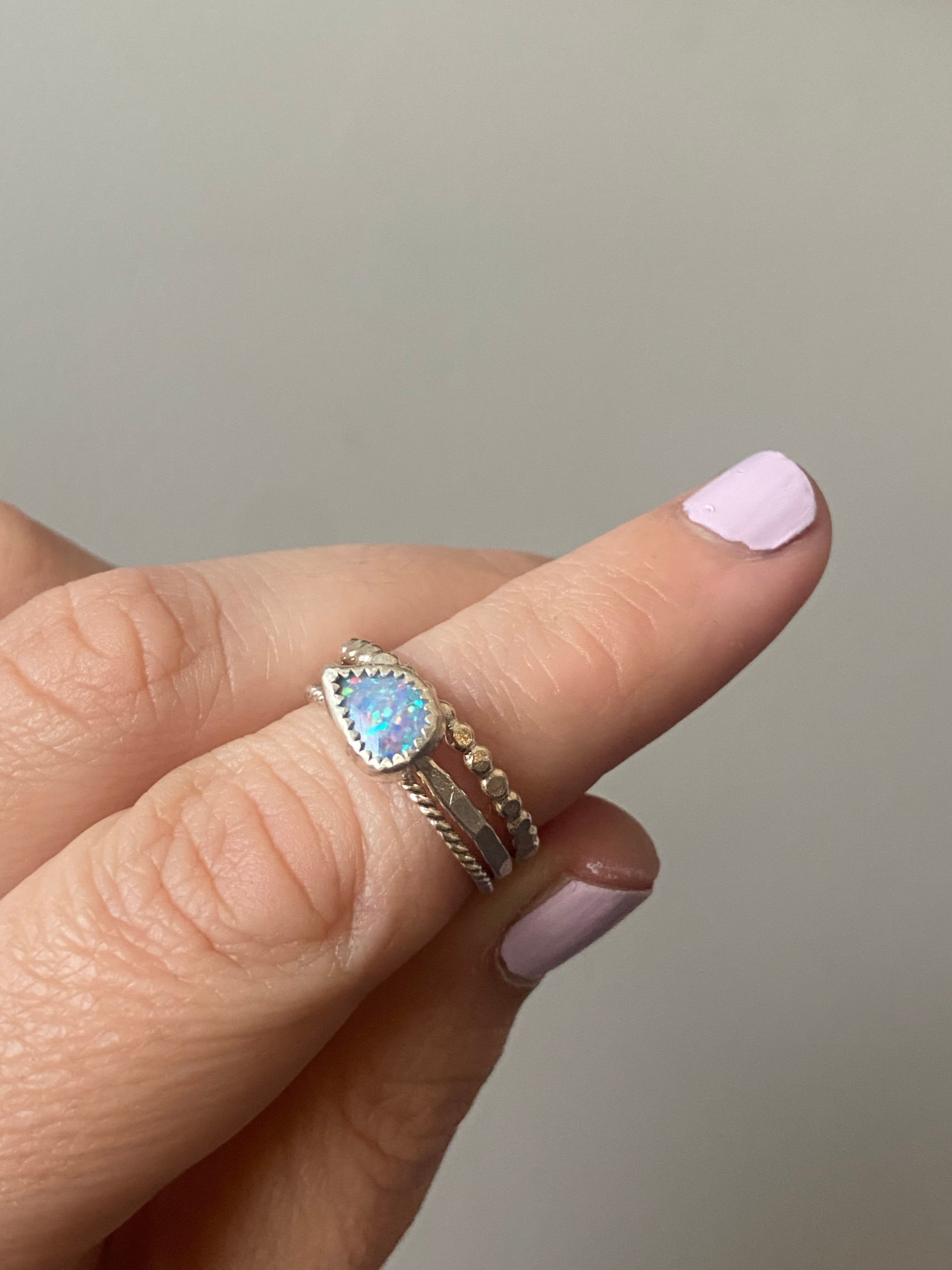 Australian opal size 7.25