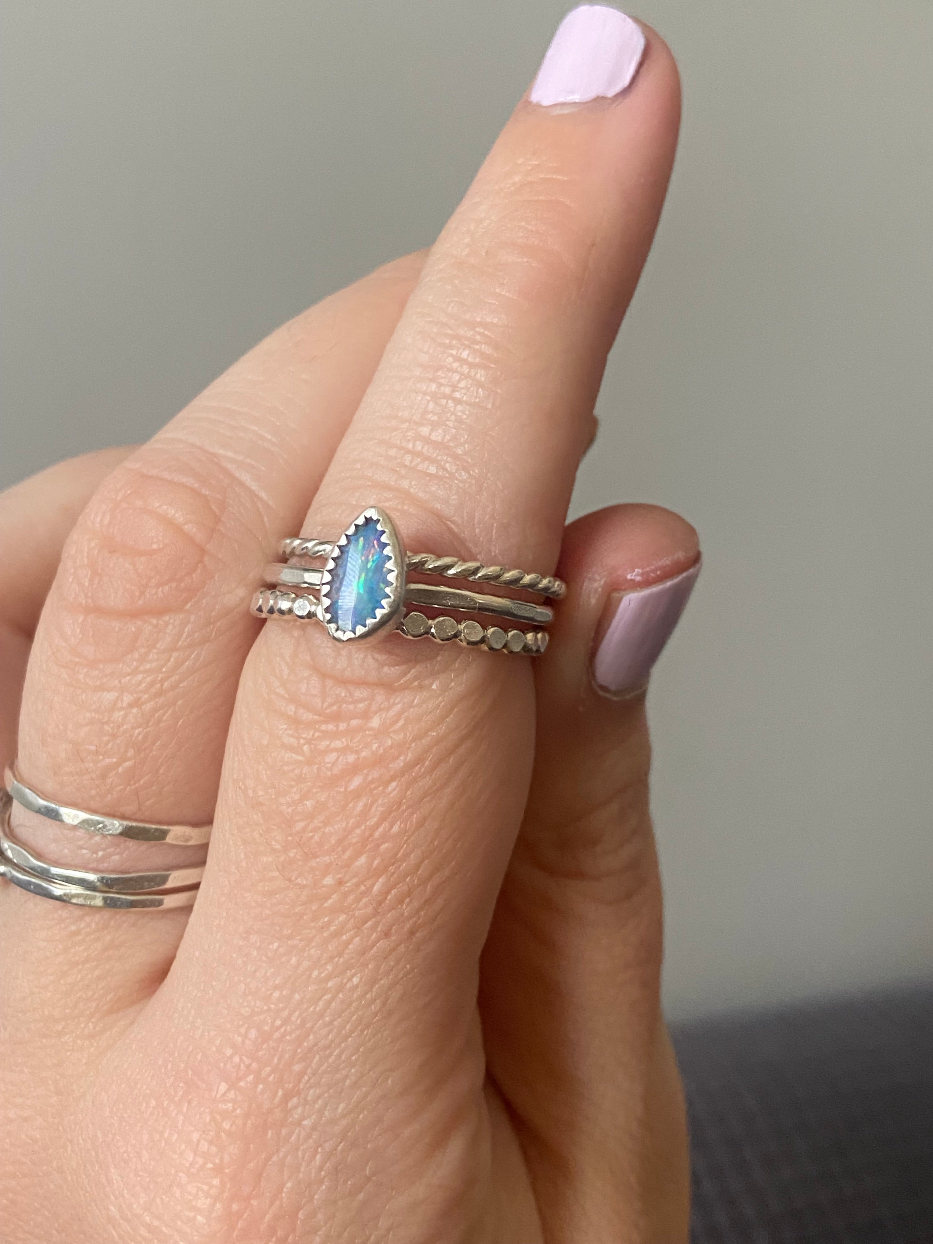 Australian opal size 10