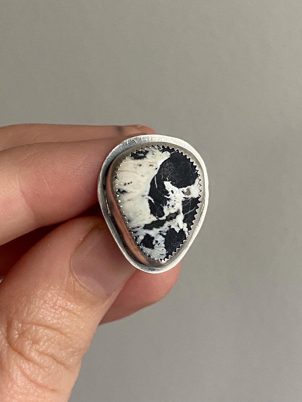 White Buffalo Ring - Size 6.25