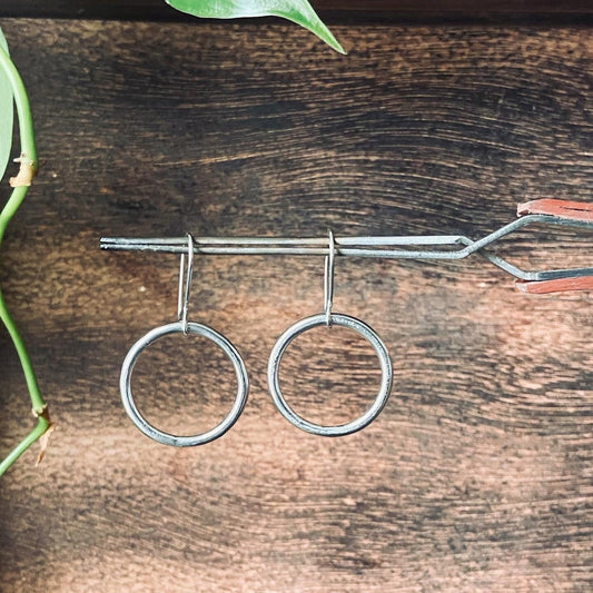 Sterling silver circle earrings/ dangle earrings on handmade ear wires/ small silver hoops/ minimalist jewelry/ simple hoops/ ready to ship